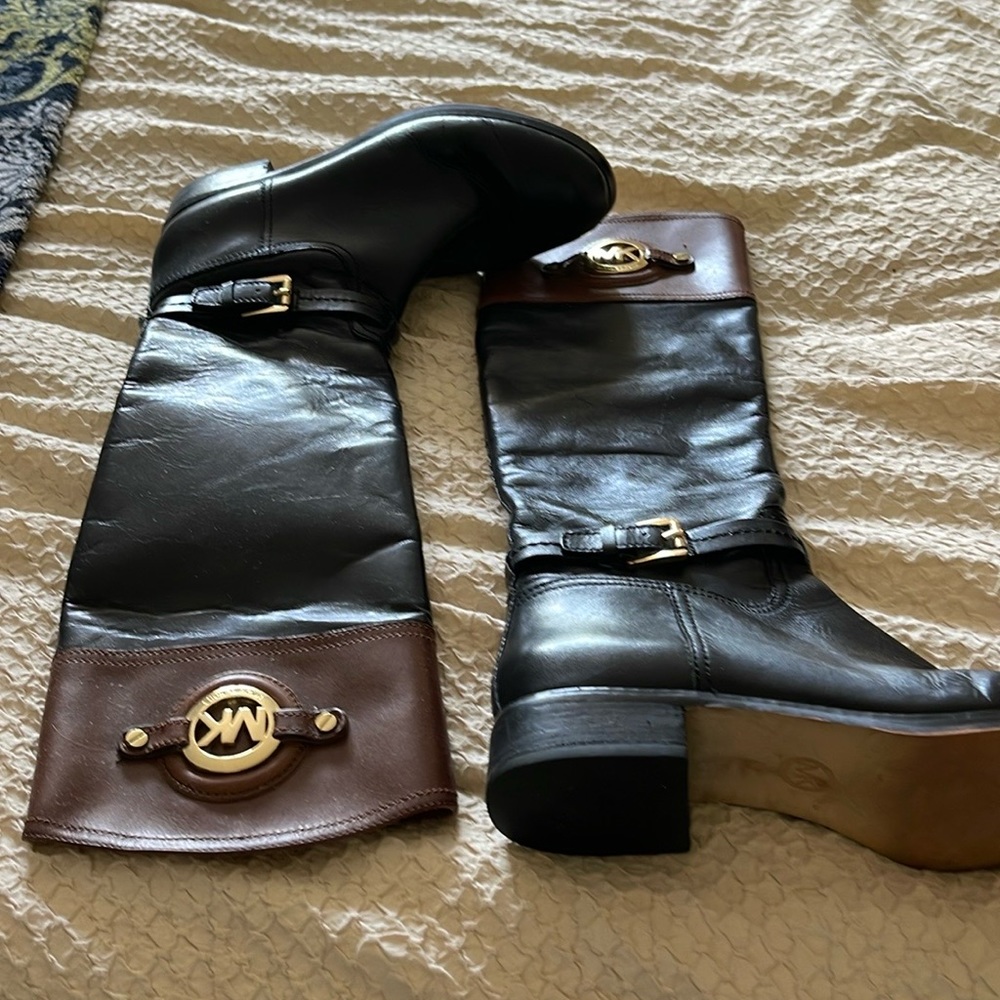 Michael Kors women’s boots size 8.